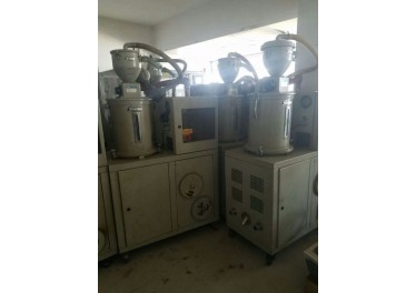 出售上下料机，电话13502863253罗