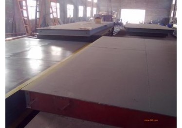 安装、砝码校磅、检修，LED数码管外显大屏幕，地磅防作弊仪表，及专用磅单找印纸，色带。