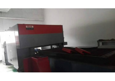出售日本原装马扎克数控激光机准新机少用，尺寸273/134/17CM，常总13931672915