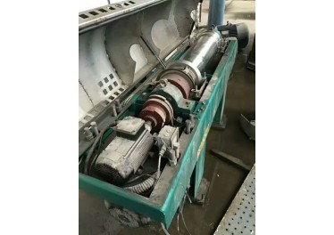 处理LW380x1400型卧螺离心机
