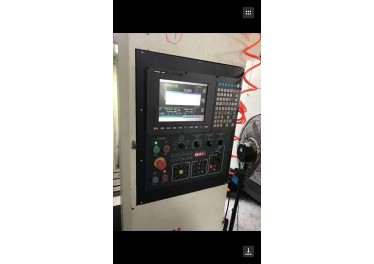 2015年购入550加工中心 带第四轴 线轨 安装少用 喜欢的用户速度联系18858667518