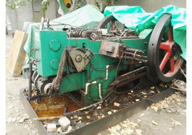出售二手二模四冲冷镦机Z12一12   模箱200cm  13131088132 任