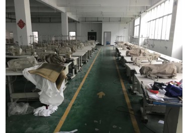 重庆服装厂转型处理缝纫设备一批  喜欢的联系  曾总13688120762