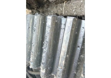 出售上海160吨闭式单点压力机 两节床身带拉杆 国营企业闲置少用 接电气干活15275670274
