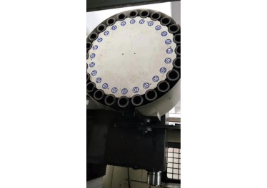 1680台群三轴硬轨三菱M70系统模具机，易征兵  13925168486