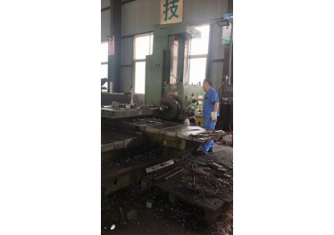 卧式铣镗床，九成新，刘永辉13785467000