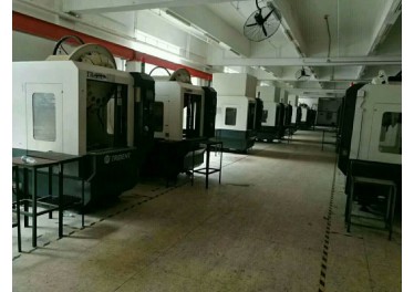原装台湾森合钻工一批，主轴24000转，三菱m70系统，机况相当漂亮
