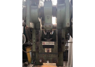 精品25吨冲床 8200元 要的联系了
