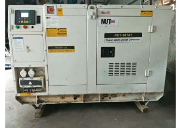 30KVA 超静音全自动发电机组出售，99成新，价格只需要新机一半，郭志斌  15835369970