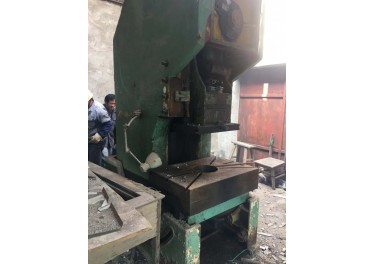 出售各种轴承厂淘汰设备 无心磨 沟道磨 双端面磨 全自动轴承磨床   联系电话13561471983