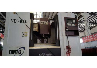供应大连VDL-1000加工中心特价，三轴线轨，精度0.02以内。同行可接。