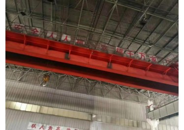 出售QD双梁：20T-31.5米二台，10T-28.5米二台，10T-25.5米一台，随时可以拆