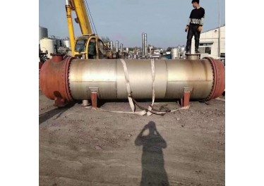 500平方不锈钢列管冷凝器到货一根