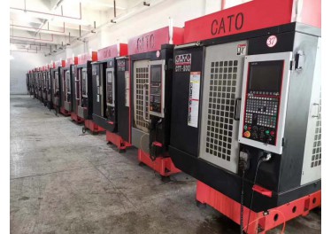 出售刚性的巨岗T500、BT30主轴24000转速、21把伺服刀库精度一丝内三轴快速移动60m