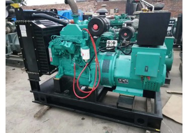 电子厂出售一台300Kw柴油发电机组