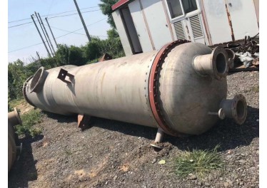 出售无缝钢管 全新316 冷凝器300平方现货一台 欢迎选购
