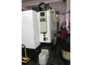 低价出售数控铣床 08年设备，5万元秒杀 18932611237