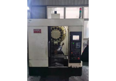 15年台湾乔峰T—5钻工一台，三菱M70系统，主轴油冷，转速12000，现货供应，合肥提货