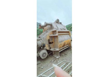 贵州福泉出售120搅拌站  皮带全新 电话联系15208515258