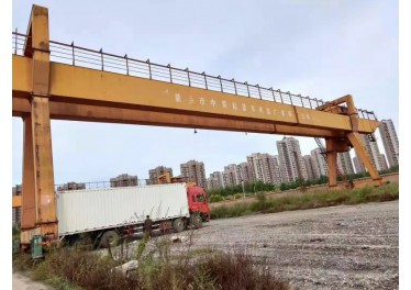 上海地区大量求购二手行车龙门吊 联系电话 13483513666 王先生
