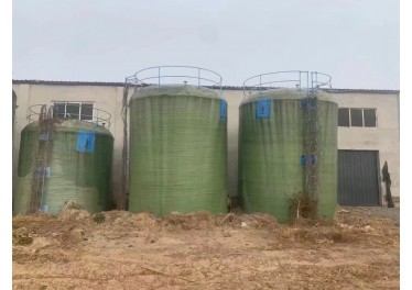 新定玻璃钢储罐  80 立方 100立方 多台 位置河北邯郸 多台全新未进料 直径4.5 米