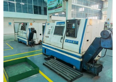 2022年4月29日拍卖机床设备、作业车及作业井架、轻型客车