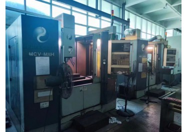 台湾品正V8，三轴德国力士乐线轨，台湾罗毅主轴15000转，三菱N70A系统，重型床身