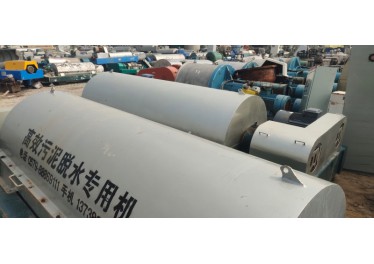 卧式离心机同款5台 低价出售 19953702002