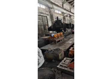 上海重型机床厂，2ⅹ6米导轨磨，在位出售，按吨卖，价格不高，要的联系