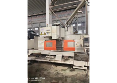 日本原装进口大畏加工中心，加工长度2200*1100，BT50主轴，声音超静音，喜欢的朋友联系