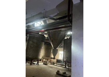 新定​大型高速离心喷雾干燥机两套