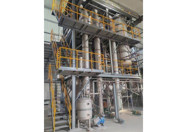 新定全新1吨浙江本优双效强制循环蒸发器1台，带平台，全新未进料，316材质，需要的联系，杭州提货