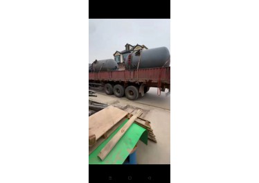 出售3台5吨搪瓷反应釜   两台石墨冷凝器18364796569李总