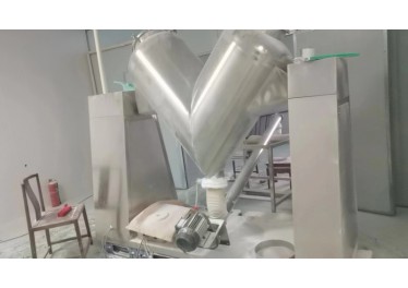 新到一台22年500升V型混合机