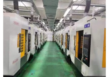 转让一批钻攻中心准新润星HS－500T钻攻机