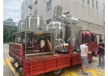 浙江天富​500升全新顶配真空乳化机一台