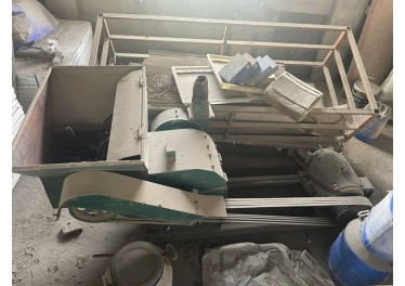 江西全新破碎机设备 对辊破碎机转让